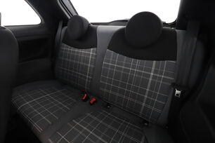Intérieur sièges arrière depuis le côté conducteur