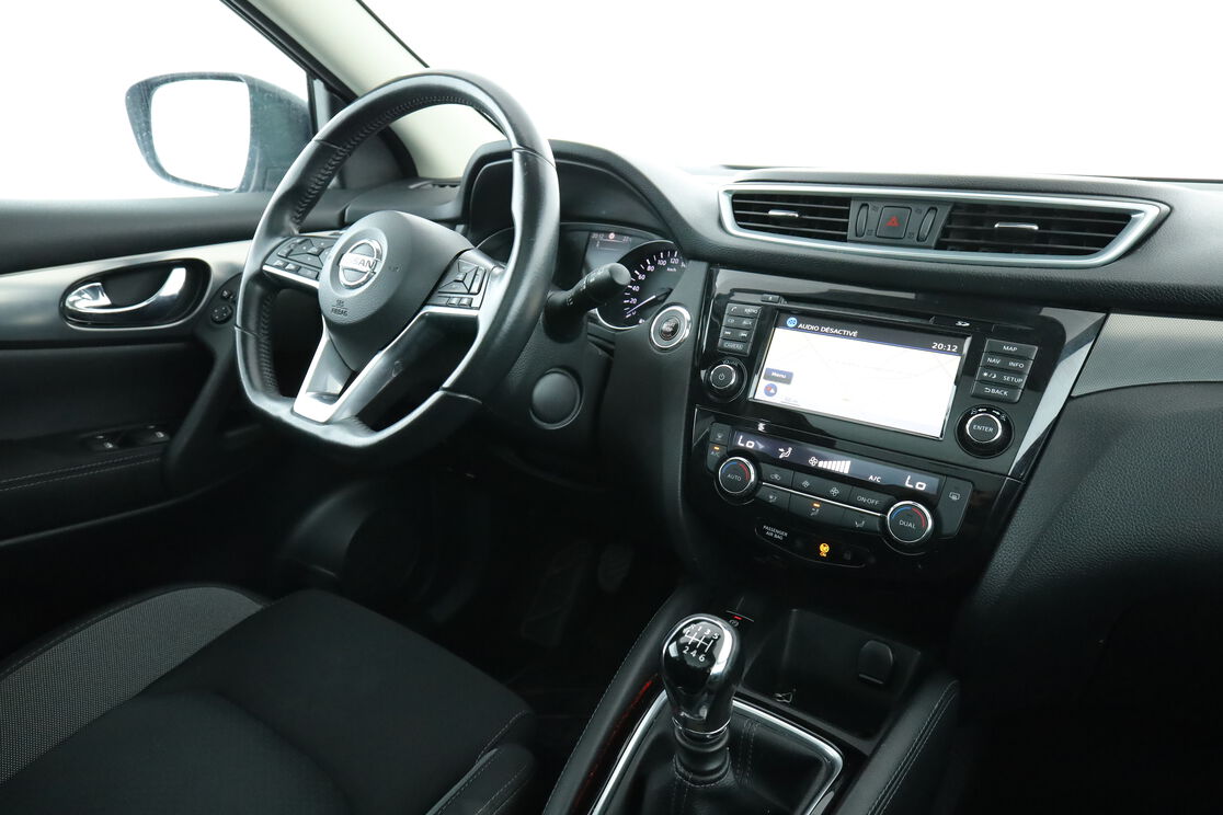 Intérieur côté conducteur depuis le siège arrière