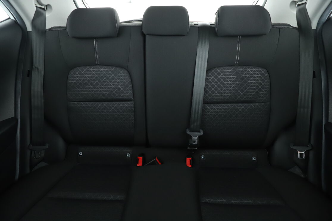 Innenraum Rücksitze Fahrerseite