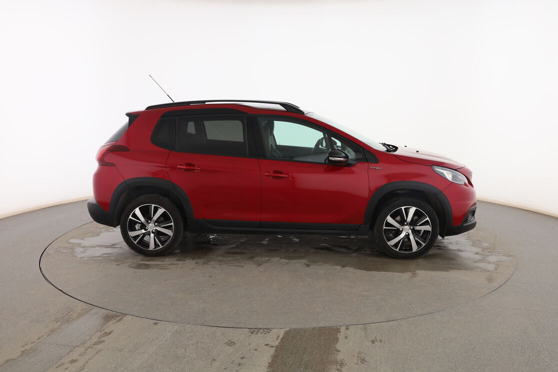 Exterior lado derecho