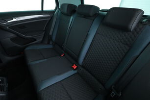 Innenraum Rücksitze Fahrerseite