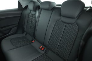 Intérieur sièges arrière depuis le côté conducteur