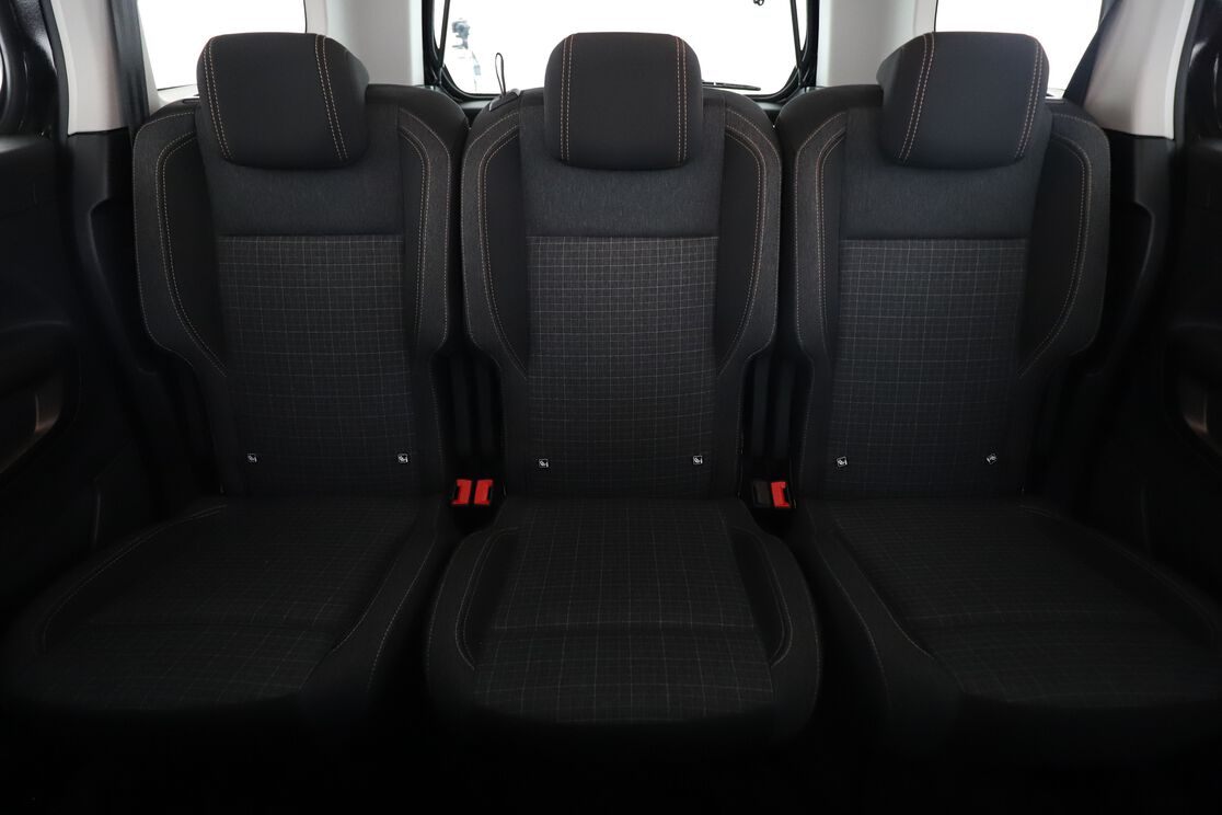 Interior asiento trasero