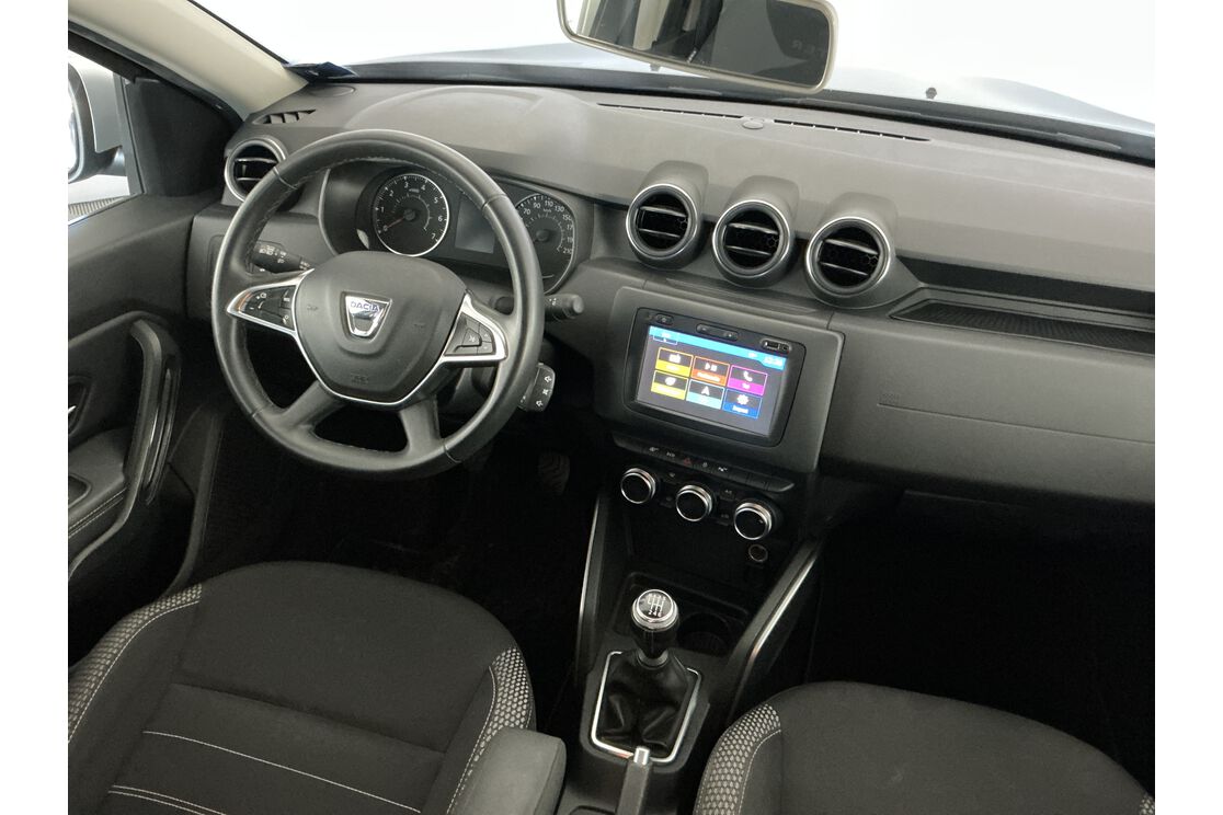 Interno lato guidatore, dal sedile posteriore