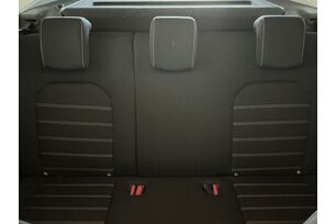 Interno sedili posteriori