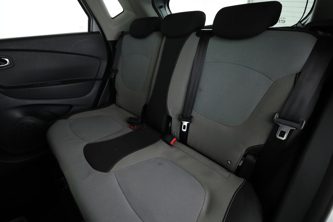 Intérieur sièges arrière depuis le côté conducteur