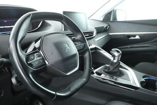 Intérieur côté conducteur 2