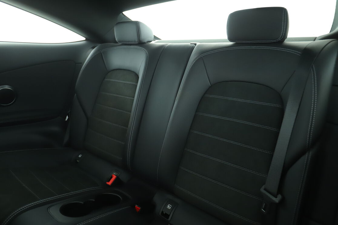 Innenraum Rücksitze Fahrerseite