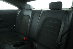 Innenraum Rücksitze Fahrerseite