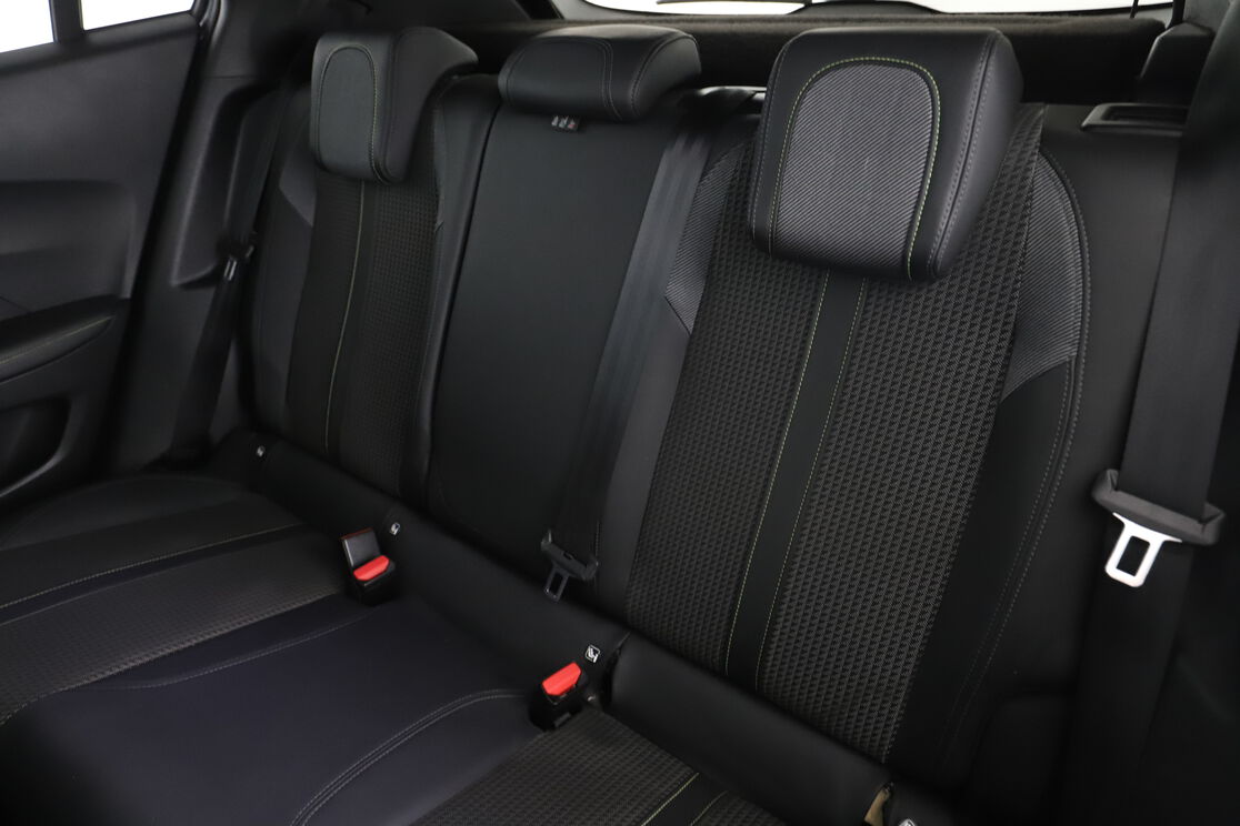 Intérieur sièges arrière depuis le côté conducteur