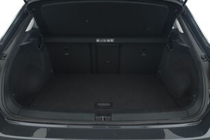 carDetails.imgAlt.interior.9