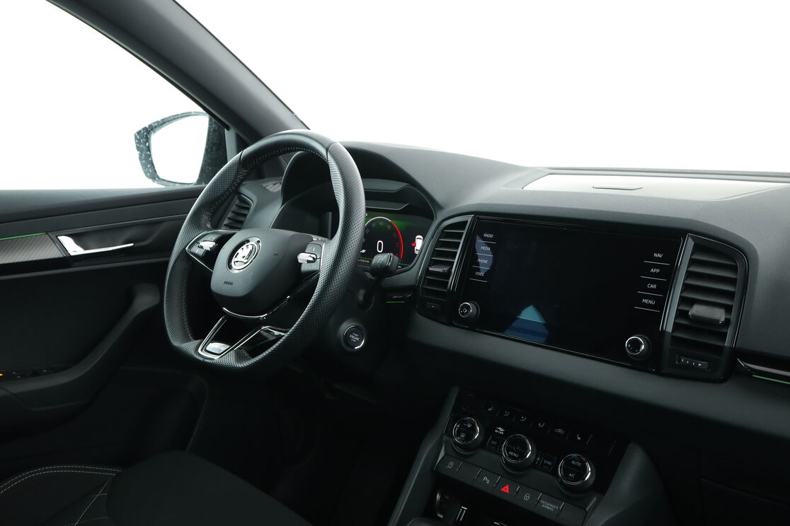 Intérieur côté conducteur depuis le siège arrière