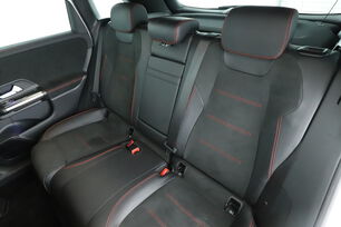 Intérieur sièges arrière depuis le côté conducteur