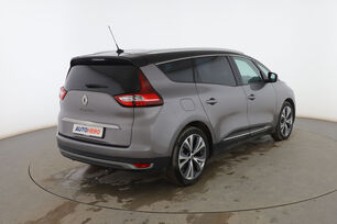 Exterior posterior derecho