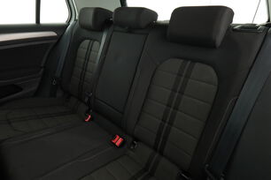 Intérieur sièges arrière depuis le côté conducteur