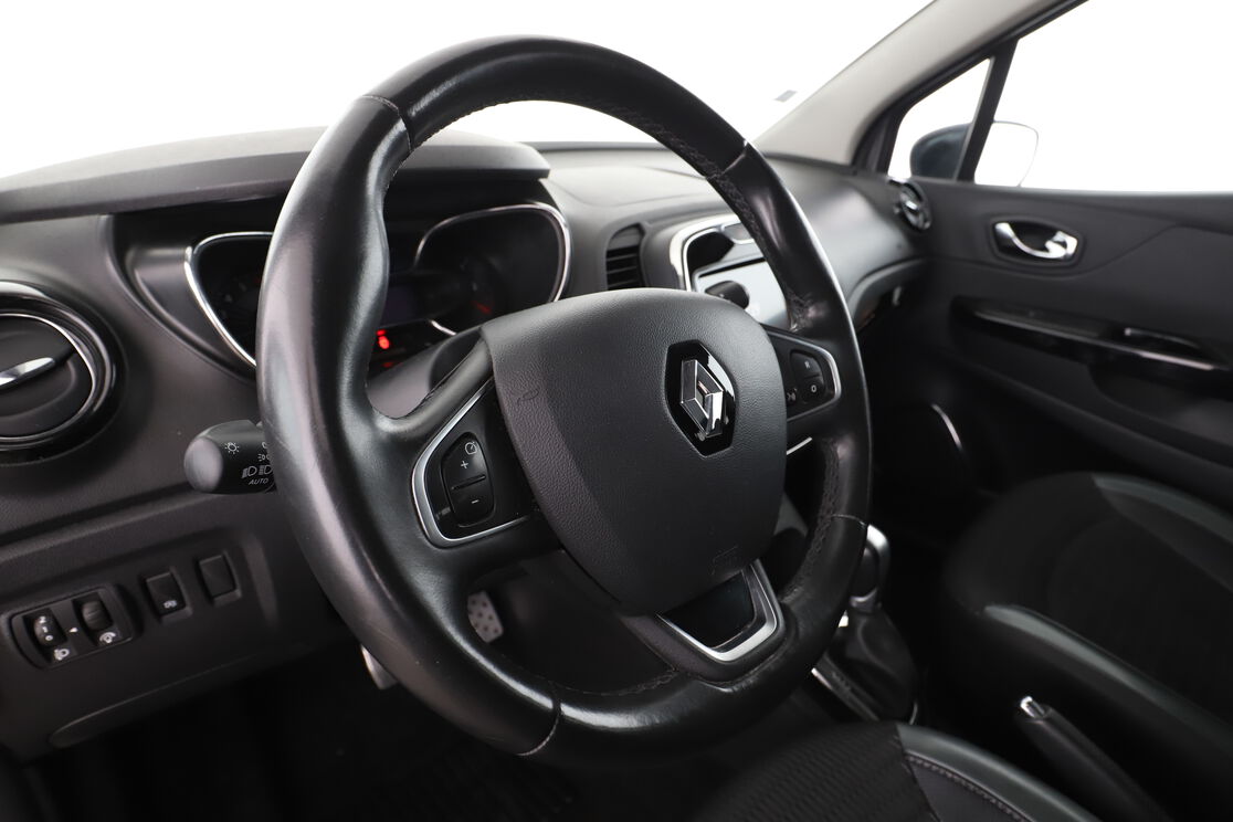 Intérieur côté conducteur 2