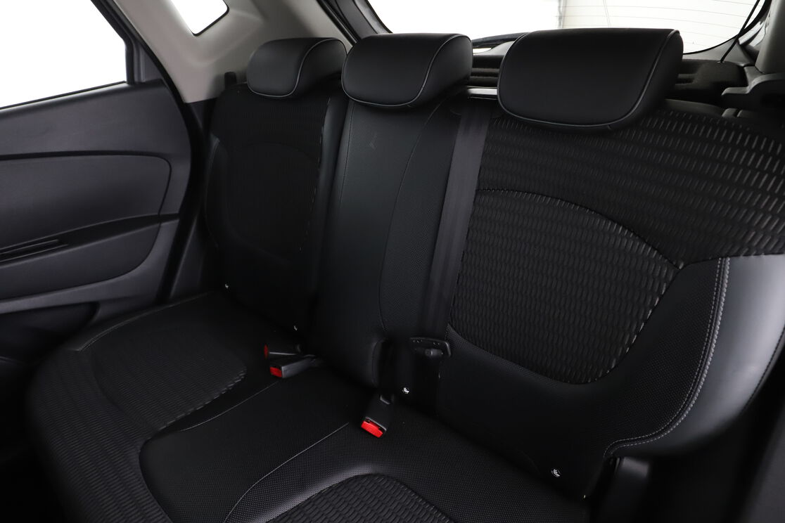 Intérieur sièges arrière depuis le côté conducteur