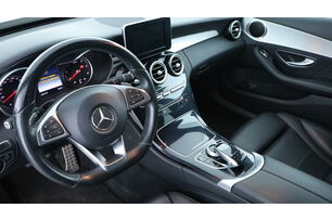 Intérieur côté conducteur 2