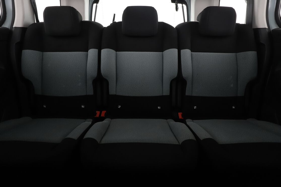 Interior asiento trasero