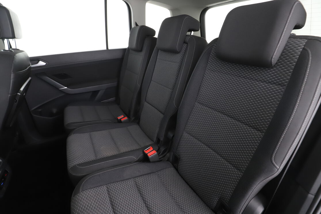 Intérieur sièges arrière depuis le côté conducteur
