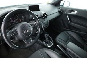 Intérieur côté conducteur 2
