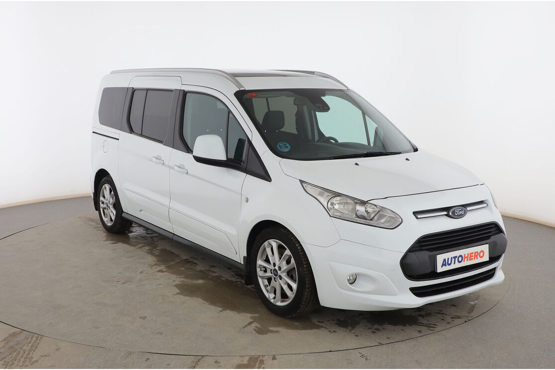 Exterior frontal derecho