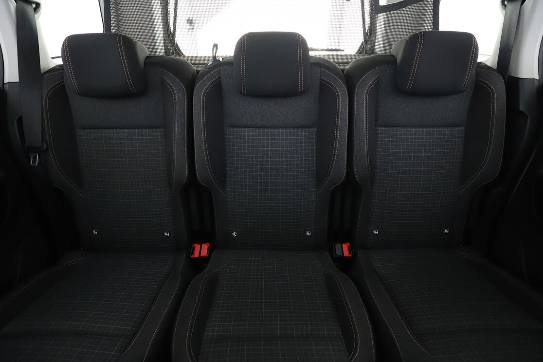 Interior asiento trasero