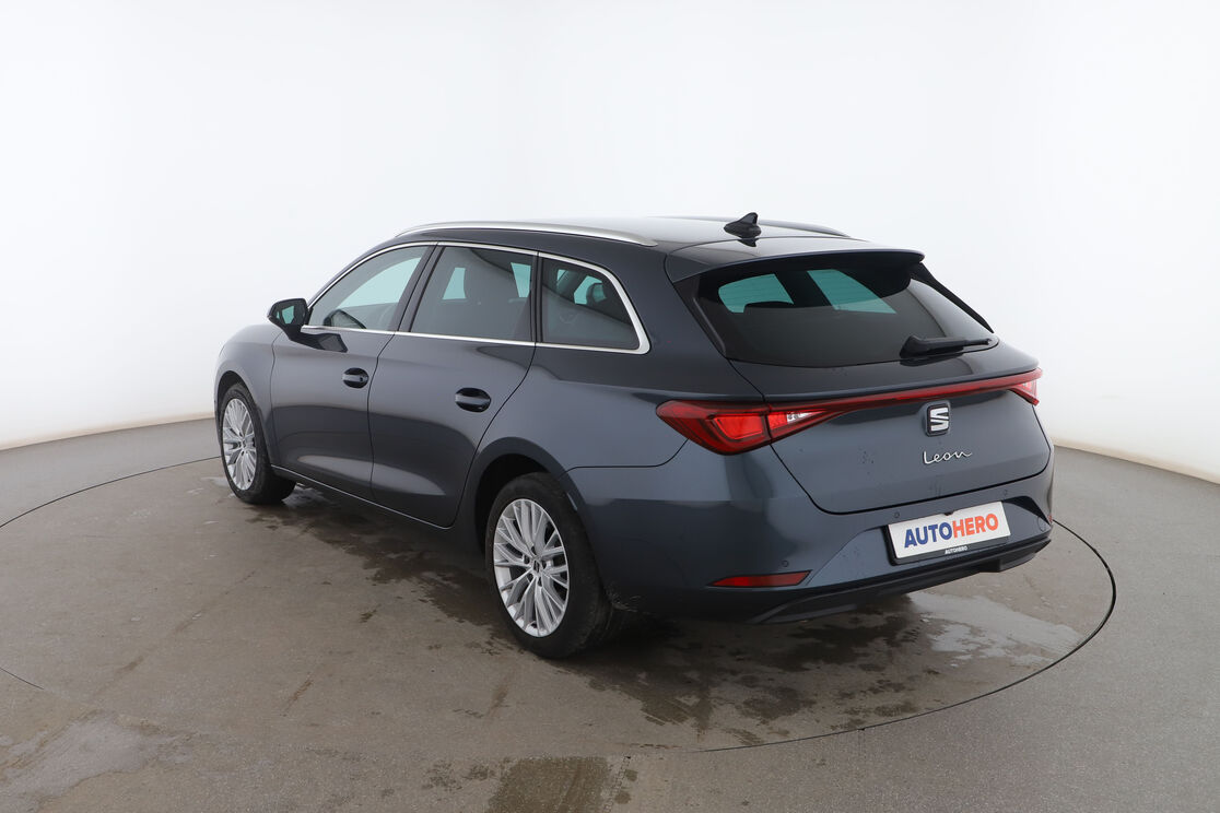 Exterior trasero izquierdo