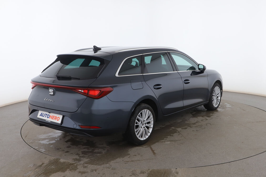 Exterior posterior derecho